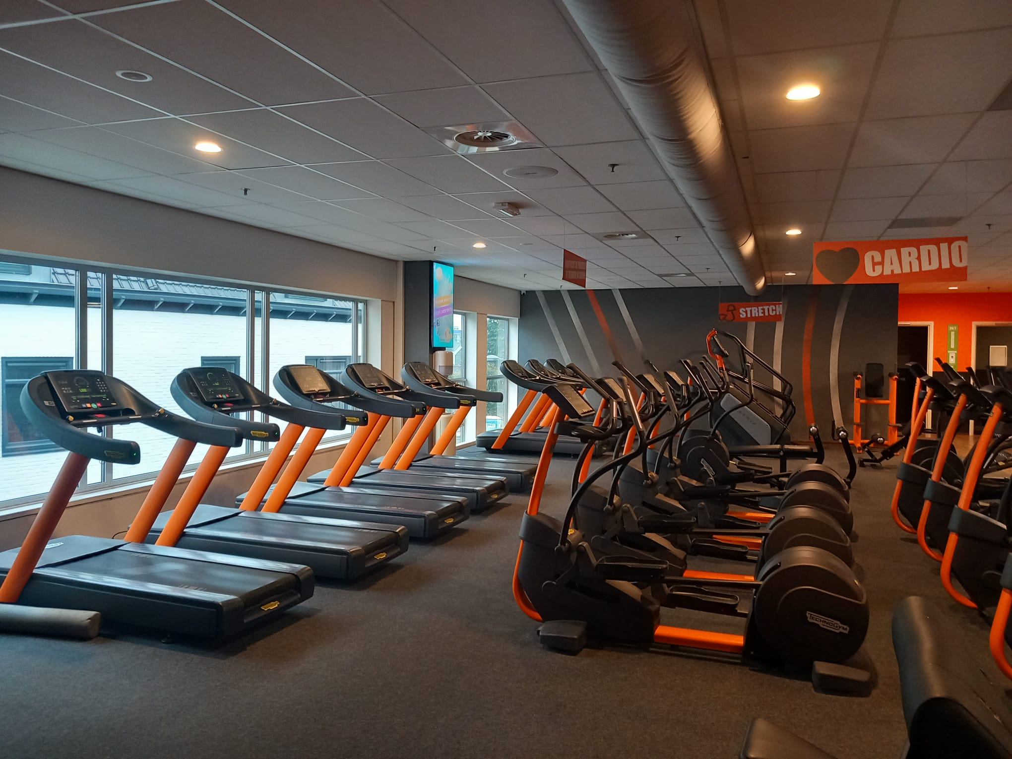 Sportschool Basic-Fit Ede Grotestraat